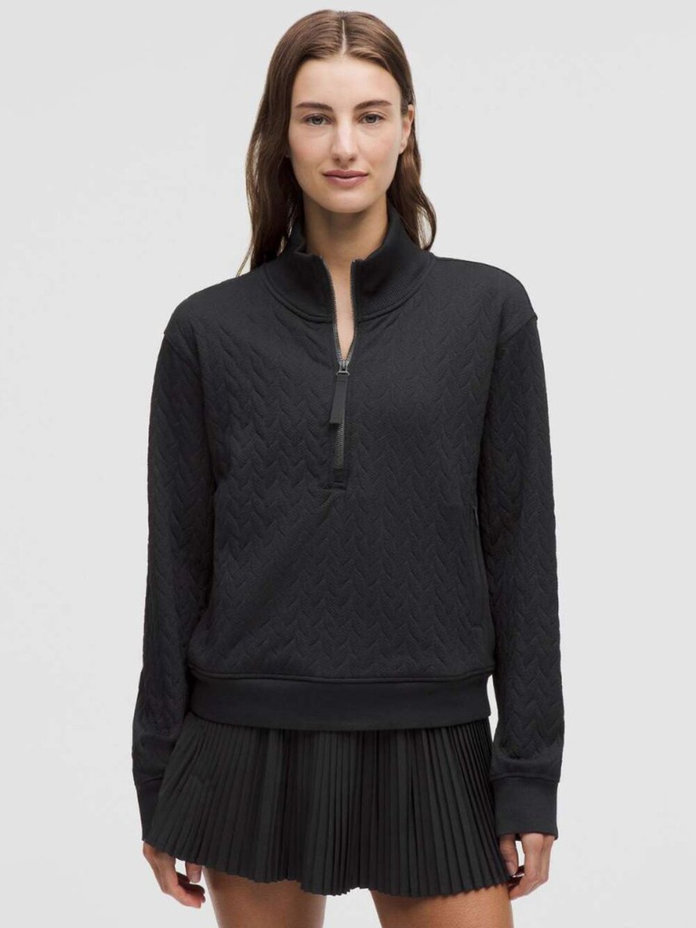 Lululemon "Engineered Warmth" Cable-knit Half Zp in Black, size 6??